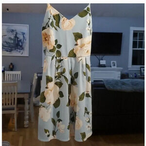 Monteau Fit & Flare V-Neckline dress Size M